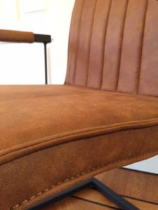Armstoel Tilburg Industrieel Cognac Zwart Metaal