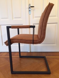 Armstoel Tilburg Industrieel Cognac Zwart Metaal