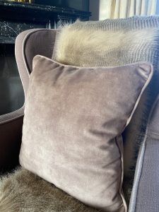 Kussen Velvet Adore  Taupe 50x50cm